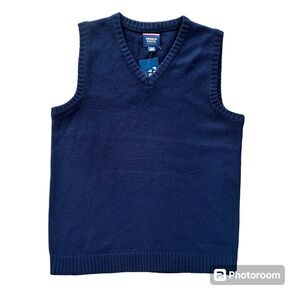 NWT French Toast kids V-neck Navy Sweater Vest. Size: XL 14/16
